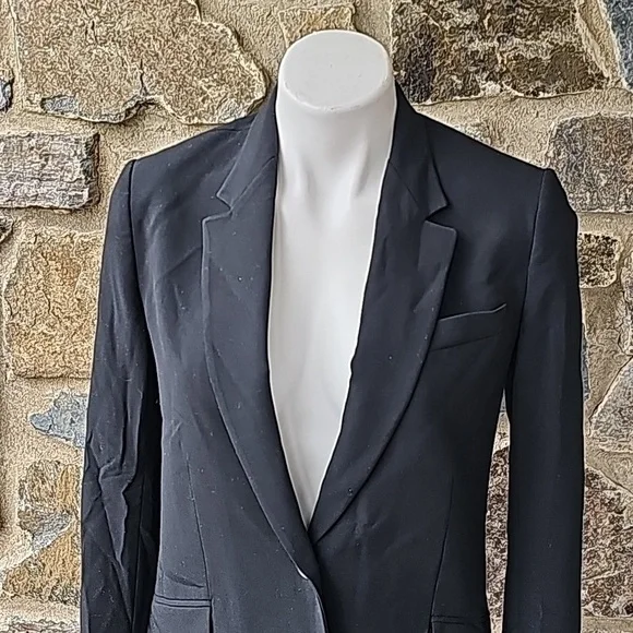 Theory Classic Black blazer with 1 button size 2